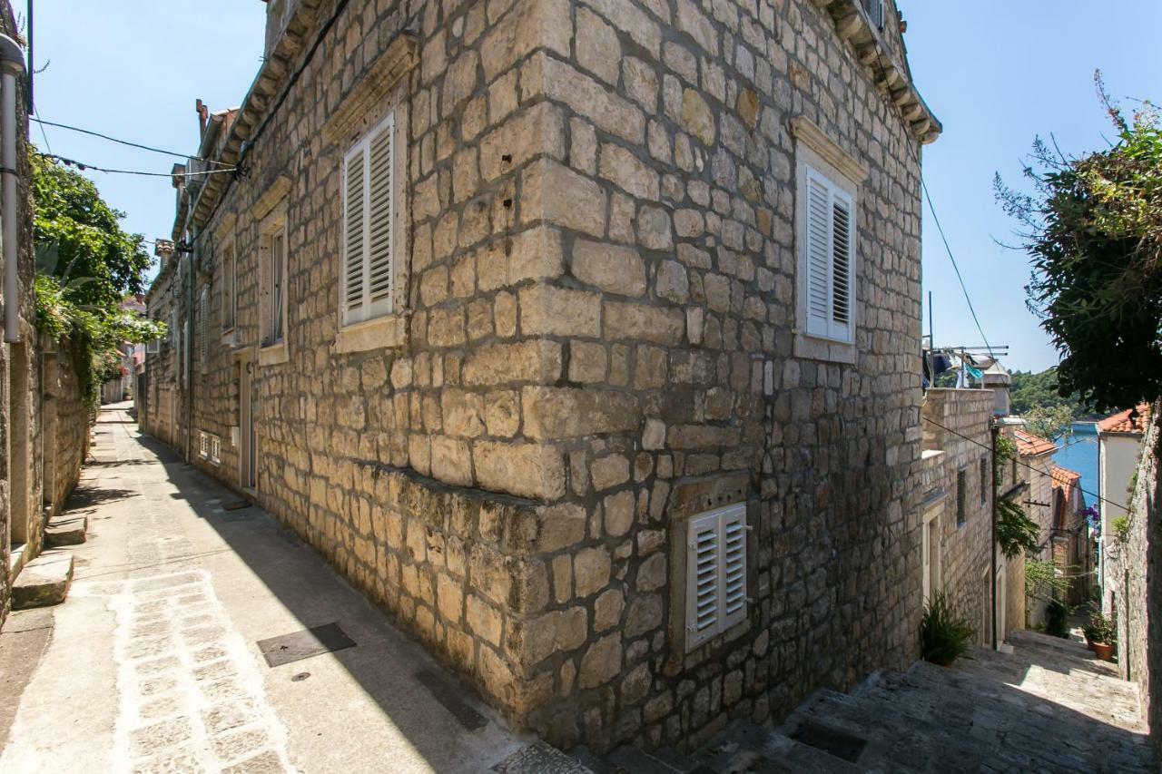 קאבטאט Iva Apartments מראה חיצוני תמונה