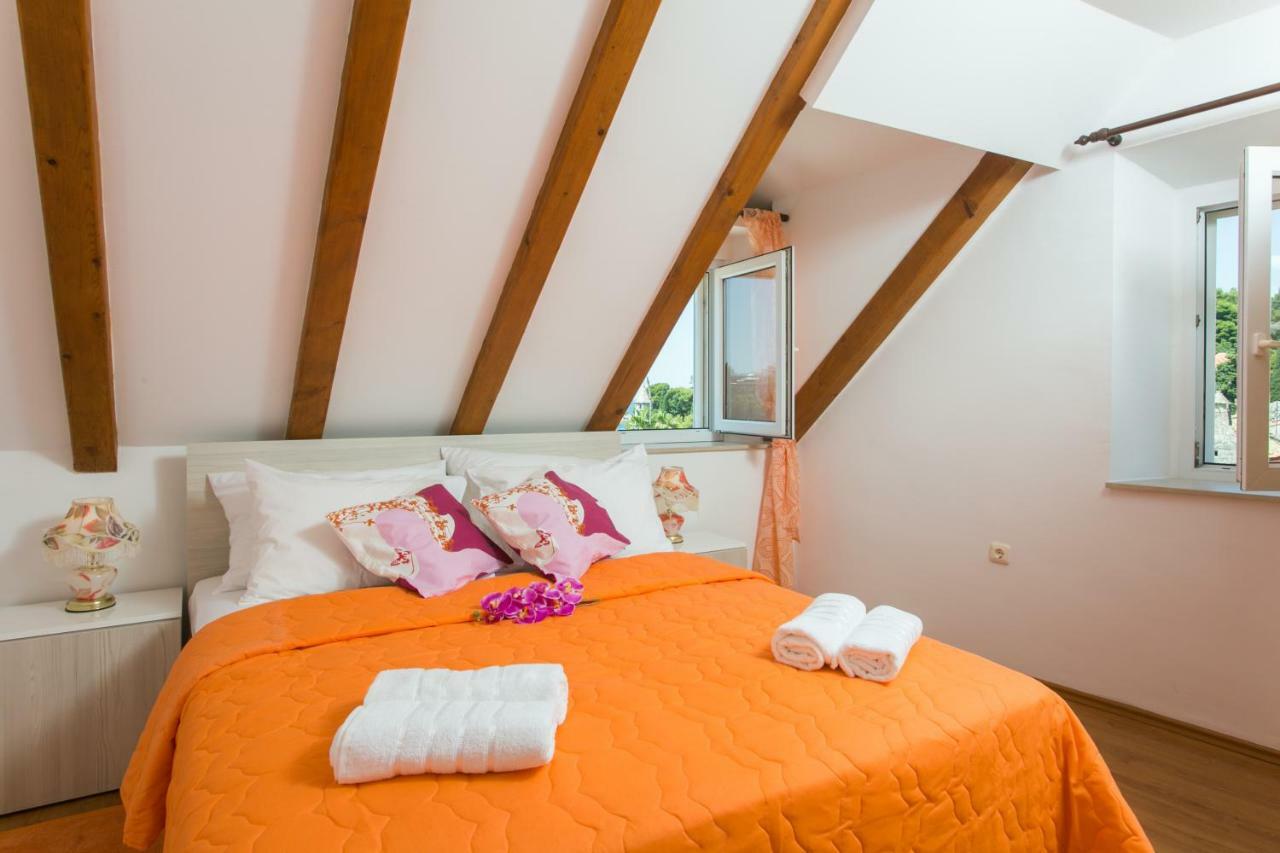 קאבטאט Iva Apartments מראה חיצוני תמונה